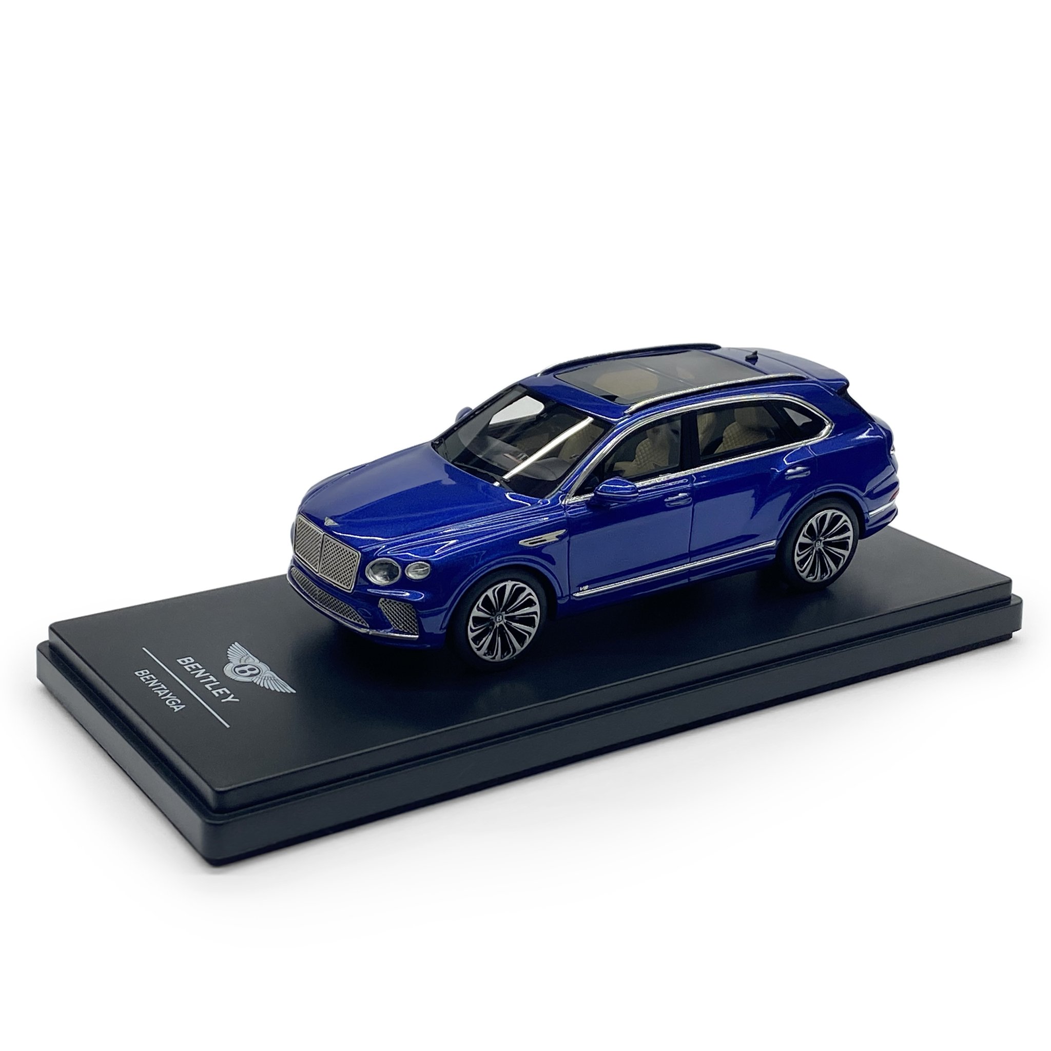 1:43 Bentley Bentayga V8 汽車模型(藍色)