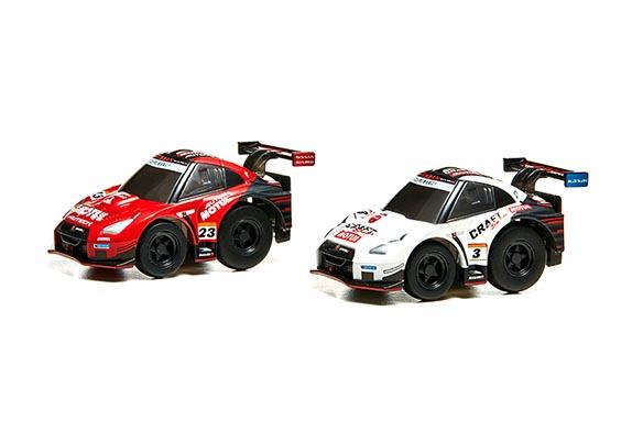 日本本土限定の GT-R 玩具車 2 台 MOTUL AUTECH GT-R 2019 COLOR & CRAFTSPORTS MOTUL GT-R 2019 COLOR